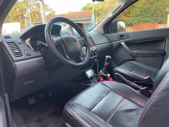 FORD RANGER 2.5 XLS 4X2 CS 16V FLEX 2P MANUAL FORD RANGER 2.5 XLS 4X2 CS 16V FLEX 2P MANUAL